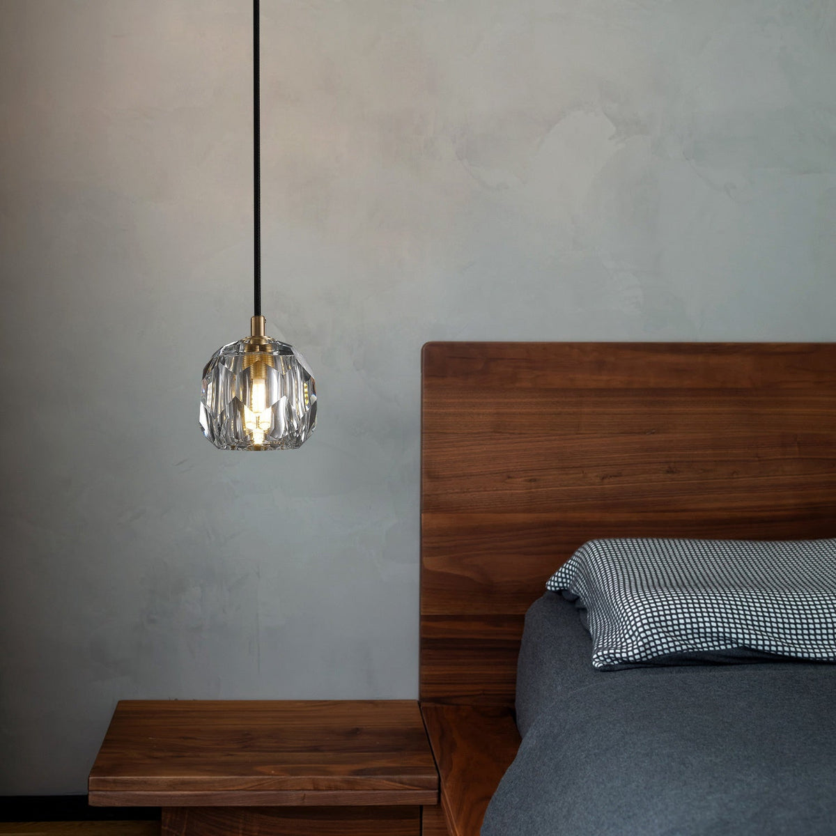 Boule De Smoky Crystal Pendant Light
